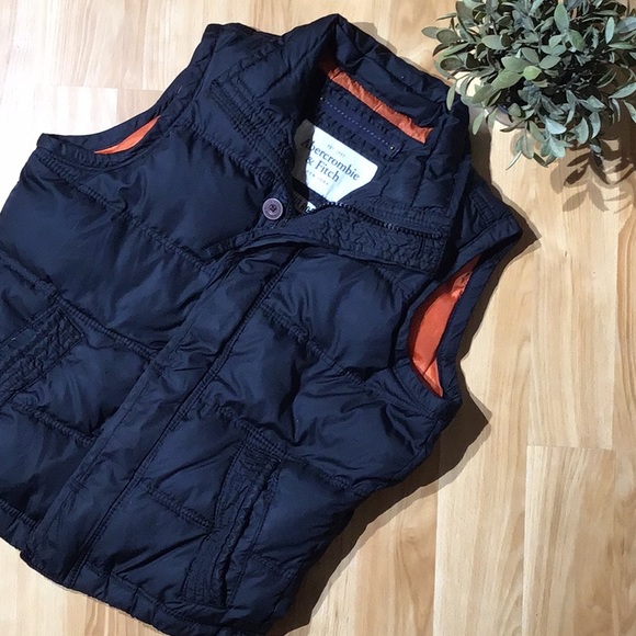 Abercrombie & Fitch Other - Abercrombie Puffer Vest Size M